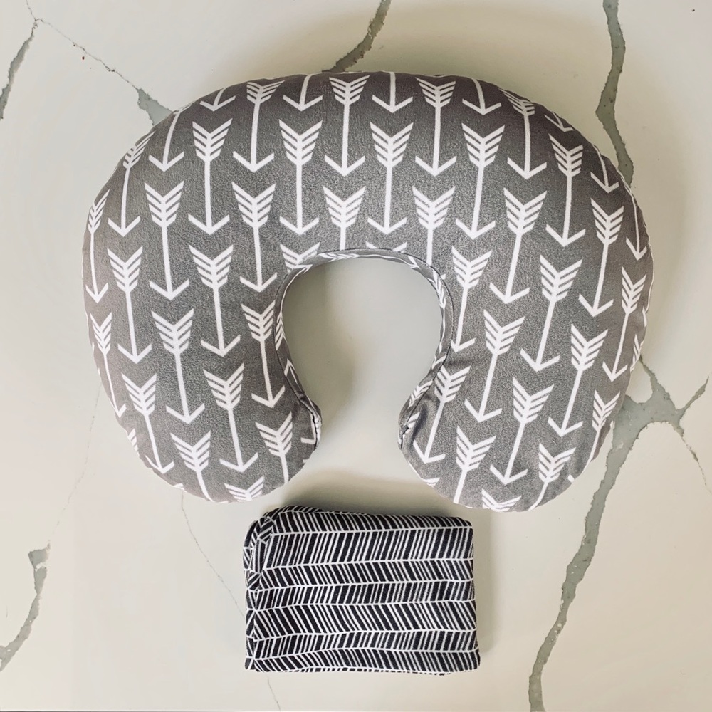 Boppy Nursing Pillow - 2 Covers & Waterproof Cover